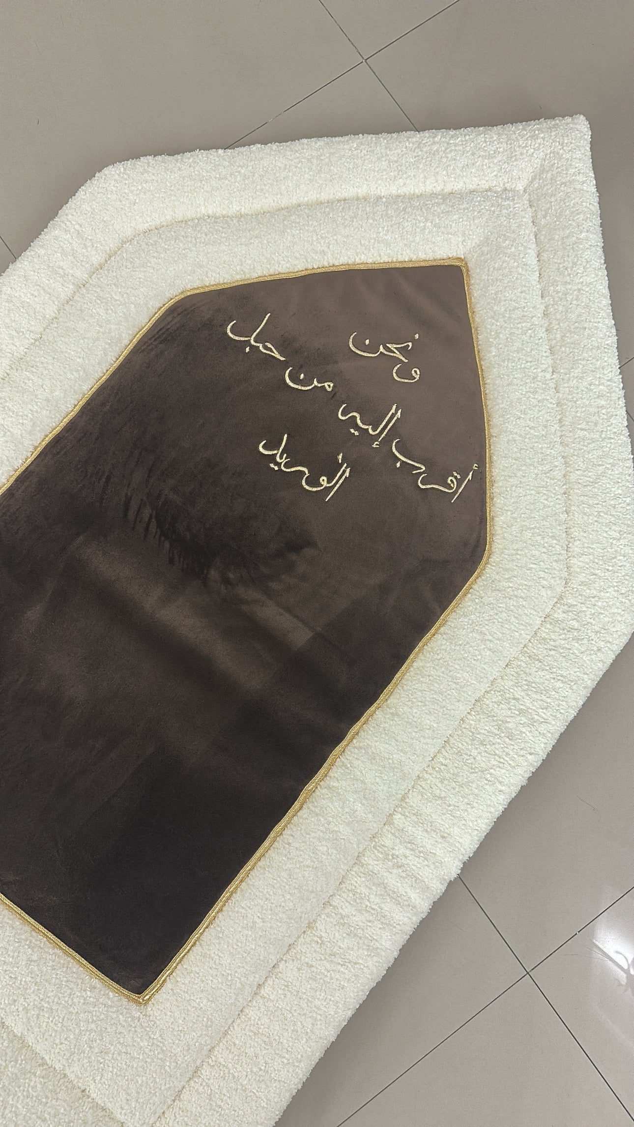 Lanceolé Dark Brown with Duaa